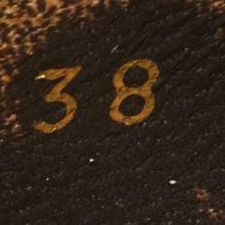 مملوكة مسبقًا Dolce & Gabbana Size 38 Black Leather Platform Pumps