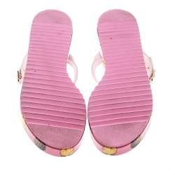 Pre Owned صندل بإصبع دولتشي أند غابانا نعل سميك مزخرف كريستال طباعة أناناس مطاط وردي مقاس 39