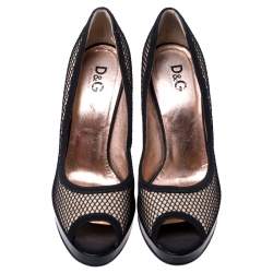 مملوكة مسبقًا Dolce & Gabbana Black Mesh And Canvas Peep Toe Platform Pumps Size 40 