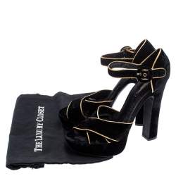 مملوكة مسبقًا صندل دولتشي أند غابانا نعل سميك متعاكس قطيفة أسود مقاس 39