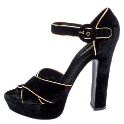 مملوكة مسبقًا صندل دولتشي أند غابانا نعل سميك متعاكس قطيفة أسود مقاس 39