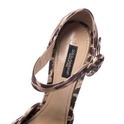 مملوكة مسبقًا صندل دولتشي أند غابانا سير كاحل كعب سميك قماش مطبوع نقشة الفهد مقاس 38.5