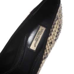مملوكة مسبقًا Dolce & Gabbana Beige and Brown Python Pumps Size 37.5