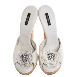 Pre Owned صندل سلايد دولتشي أند غابانا جلد أبيض لامع خشبي مقاس 40