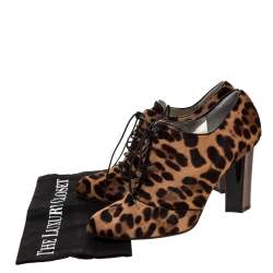 Pre Owned حذاء بوت دولتشي أند غابانا رباط علوي و كعب سميك شعر حصان بيج و بني مقاس 40