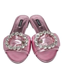 مملوكة مسبقًا صندل سلايد فلات دولتشي أند غابانا مزخرف جلد وردي ميتاليك مقاس 38