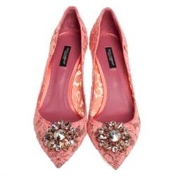 مملوكة مسبقًا Dolce & Gabbana Pink Lace Bellucci  Pumps Size 40