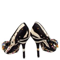 مملوكة مسبقًا حذاء كعب عالي دولتشي أند غابانا بيلوسي مزخرف كريستال شعر عجل و جلد أبيض و أسود مقاس 37.5