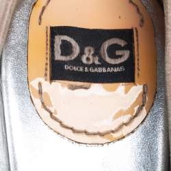 Pre Owned Dolce & Gabbana Beige/Pink Suede And Patent Leather Bow Pumps Size 39.5