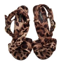 Pre Owned صندل دولتشي أند غابانا قماش بطبعة جلد الفهد بني اللون بحزام خلفي مقاس 40 