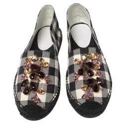 مملوكة مسبقًا Dolce & Gabbana Black/White Check Canvas Embellished Espadrille Flats Size 41