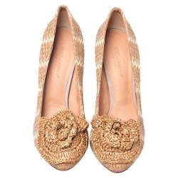 Dolce & Gabbana Beige Raffia And Fabric Flower Pumps Size 39