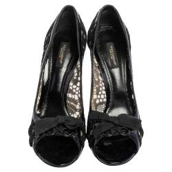 مملوكة مسبقًا حذاء كعب عالي دولتشي آند غابانا قماش وشبك أسود بمقدمة مفتوحة وحواف جلد لامع مقاس 40