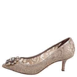 Pre Owned Dolce & Gabbana Beige Lace Bellucci Crystal Embellished Pumps Size 37.5