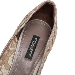 Pre Owned Dolce & Gabbana Beige Lace Bellucci Crystal Embellished Pumps Size 37.5