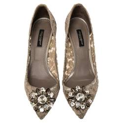 Pre Owned Dolce & Gabbana Beige Lace Bellucci Crystal Embellished Pumps Size 37