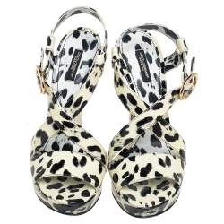 مملوكة مسبقًا Dolce & Gabbana Cream/Black Patent Leather Leopard Print Ankle Strap Platform Sandals Size 40