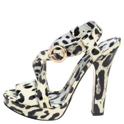 مملوكة مسبقًا Dolce & Gabbana Cream/Black Patent Leather Leopard Print Ankle Strap Platform Sandals Size 40