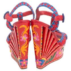 Pre Owned صندل دولتشي أند غابانا نعل روكي سميك طباعة كاريتو رافيا مغزول متعدد الألوان مقاس 40