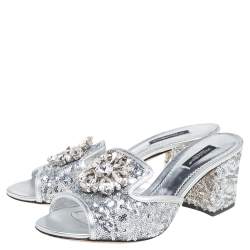 مملوكة مسبقًا صندل سلايد دولتشي أند غابانا حافة جلد وترتر فضي مزخرف كريستال كعب سميك مقاس 37