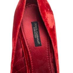 Pre Owned Dolce & Gabbana Red Velvet Pointed Toe Pumps Size 37