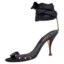 مملوكة مسبقًا Dolce & Gabbana Navy Blue/Black Polka Dot Knotted Fabric Ankle-Wrap Sandals Size 40.5