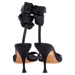 مملوكة مسبقًا Dolce & Gabbana Navy Blue/Black Polka Dot Knotted Fabric Ankle-Wrap Sandals Size 40.5