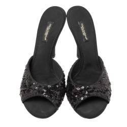 مملوكة مسبقًا Dolce & Gabbana Black Sequins Open Toe Slides Sandals Size 36.5