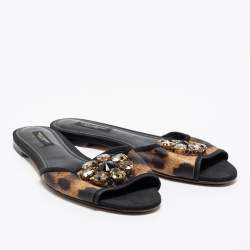 Pre Owned صندل سلايد دولتشى أند غابانا فلات مزخرف كريستال كانفاس مقوى طباعة فهد بنى مقاس 37.5