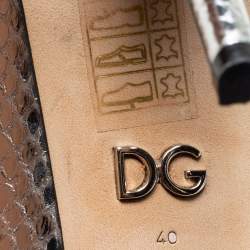 Pre Owned Dolce & Gabbana Silver Snake Embossed Leather Crystal Embellishments Pointed-Toe Pumps Size 40