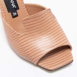 Pre Owned صندل سلايد دولتشي أند غابانا جلد نقشة السحلية بيج كعب DG مقاس 36