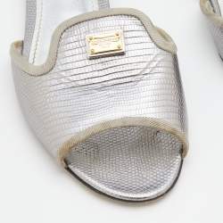 Pre Owned حذاء سلايد فلات دولتشي أند غابانا صوفيا جلد نقشة سحلية فضي مقاس 38