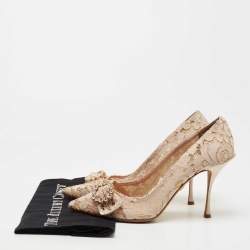 Pre Owned Dolce & Gabbana Beige Lace Crystal Embellishment Pointed Toe Pumps Size 40.5