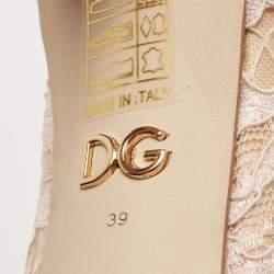 Pre Owned Dolce & Gabbana Pastel Pink Lace Crystal Embellished Pointed Toe Pumps Size 39