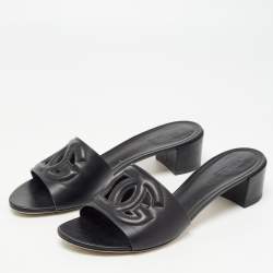 Pre Owned Dolce & Gabbana Black Leather Laser Cut Logo Slide Sandals Size 41