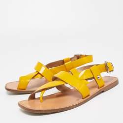 Pre Owned Dolce & Gabbana Yellow Patent Leather Toe Ring Flat Sandals Size 39