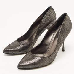 مملوكة مسبقًا Dolce & Gabbana Metallic Laminated Suede Pointed Toe Pumps Size 41