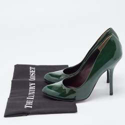 مملوكة مسبقًا حذاء كعب عالي دولتشي أند غابانا مقدمة لوزية جلد لامع أخضر مقاس 37.5