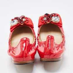 Pre Owned Dolce & Gabbana Red Patent Leather Crystal Embellished Bow Scrunch Ballet Flats Size 37