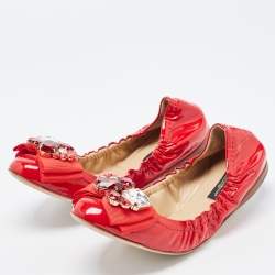 Pre Owned Dolce & Gabbana Red Patent Leather Crystal Embellished Bow Scrunch Ballet Flats Size 37