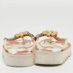 Pre Owned Dolce & Gabbana Cream Patent Leather Crystal Embellished Thong Flats Size 35