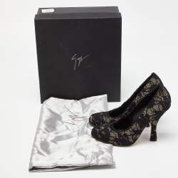 Pre Owned Dolce & Gabbana Black Lace Round Toe Pumps Size 37.5