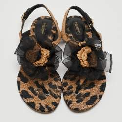 Pre Owned Dolce & Gabbana Beige/Black Raffia Floral Applique Thong Flat Sandals Size 40