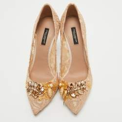 Pre Owned Dolce & Gabbana Beige Lace Crystal Embellished Pointed Toe Pumps Size 38.5