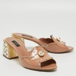 Pre Owned Dolce & Gabbana Beige Patent Leather Crystal Embellishment Slide Sandals Size 39