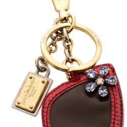 مملوكة مسبقًا ميدالية مفاتيح دولتشي آند غابانا جلد وردي مزخرفة كريستال