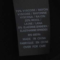 Pre Owned تنورة دونا كاران جيرسي سوداء طويلة متسعة صغيرة