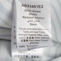 Pre Owned فستان إليزابيتا فرانشي قصير عريض من الساتان بنقشة عقدة أبيض/أزرق مقاس صغير (سمول)