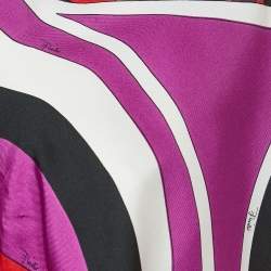 مملوكة مسبقًا Emilio Pucci Multicolor Printed Silk Triangle Scarf
