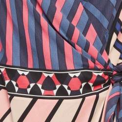 مملوكة مسبقًا Emilio Pucci Pink Stripe Print Jersey Midi Wrap Dress L